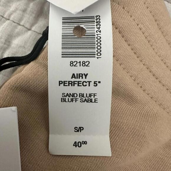 NWT Aritzia TNA Airy Fleece Perfect High Rise Sweat Shorts Size Small Sand Bluff - Picture 4 of 5